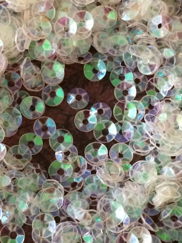 Sequins 4mm transparent ivory - 4mm,