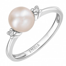 Pearl and Diamond Ring in 9ct