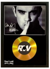 ROBBIE WILLIAMS SIGNED PHOTO -
