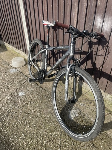 Trek 7100fx hybrid bike - trek,