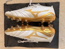Mizuno Morelia Neo IV Beta