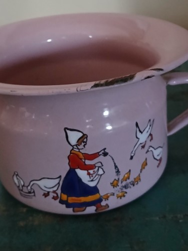 Vintage childs enamel - childs,