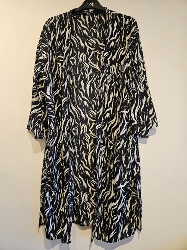 Ladies zebra print kimono size - print,