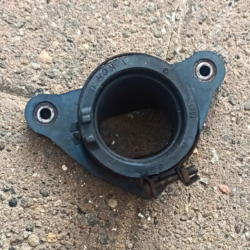 Honda 650 carburettor boot - nx,