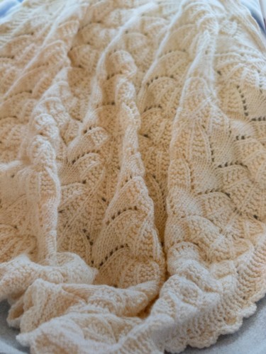 Gorgeous baby blanket - dk,