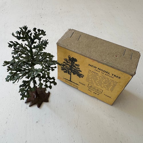 Britains new model tree - britains,