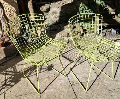 Pair chairs harry - by,