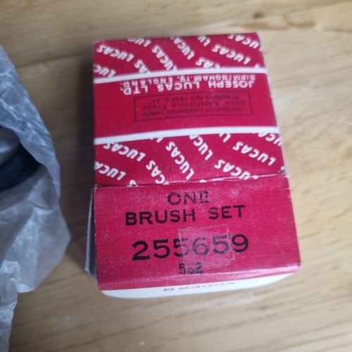 Lucas starter motor - , brushes