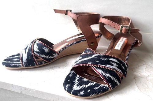 Cynthia vincent ikat print - cynthia,