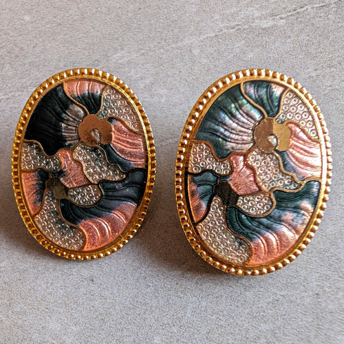 Vintage gold tone oval - gold, enamel