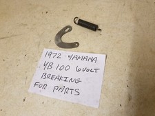 YAMAHA YB100 1973 VINTAGE MOPED CENTRE STAND BRACKET AND RETURN SPRING 