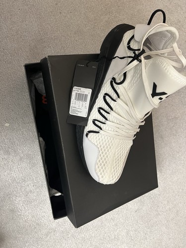 Adidas kusari brand new - adidas,