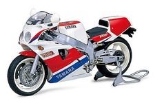 Tamiya Yamaha FZR750R (OW01)