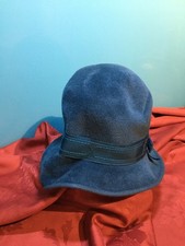 Vintage 1920/1930 style ladies