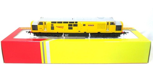 Hornby railroad plus class - railroad,