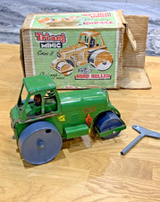 ZC224:   Vintage Tri-ang Minic  Clockwork Road Roller. Boxed