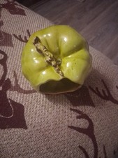 BRETBY VINTAGE MADE IN ENGLAND APPLE VASE