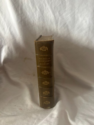 Charles dickens nicholas - charles,