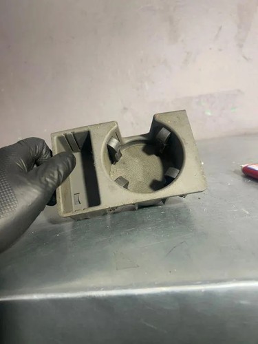Audi 8d2 cup holder - a4, b5