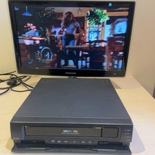 Roadstar VCP-5201 VHS Player Compact AC/DC Quick Start Play System