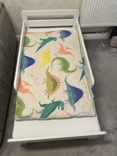 White Toddler bed With Draw