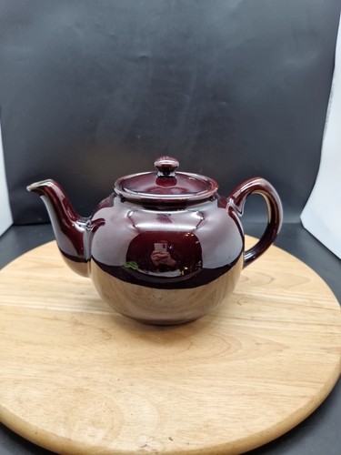 Vintage ceramic brown teapot - brown,