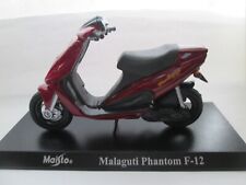 MALAGUTI  PHANTOM  F-12  1-18 SCALE MAISTO MOTORCYCLE MODEL ON A STAND
