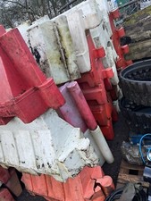 15x 1m plastic road barriers Red White (Water Sand Dirt Block Security Safety)