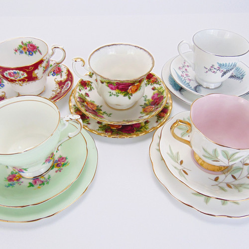 Mismatched lot china - mismatched,