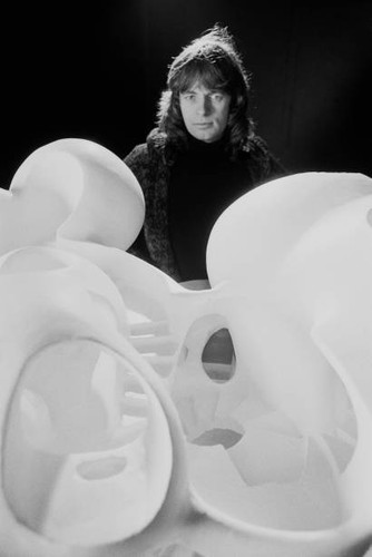 Roger dean sitting behind - dean, a