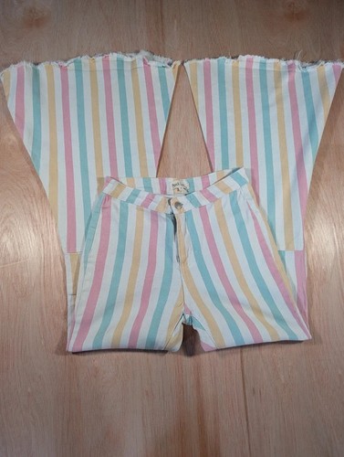 Y2k pastel striped - striped, flare