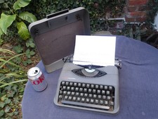 Vintage EMPIRE ARISTOCRAT Typewriter & Case - Works BUT Spares &/Or Repair