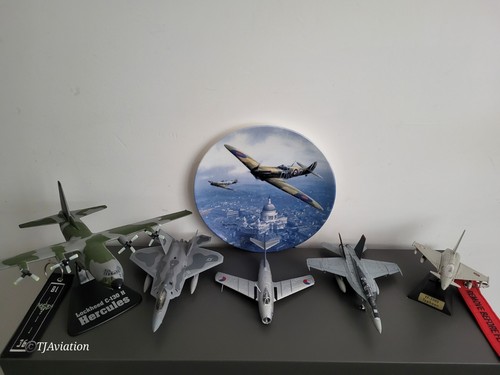 Diecast aircraft models - aircraft,