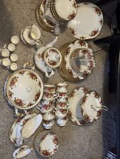 Royal Albert Country Roses 97  Piece Dinner & Tea Set 