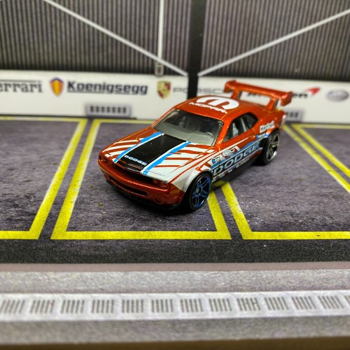 Hot wheels dodge - dodge, challenger