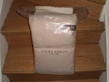 laura ashley stephanie natural