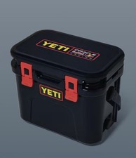 YETI ORACLE RED BULL RACING