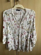 Ladies ISLE Essential Floral