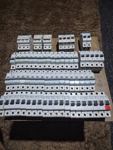 Job lot hager mcbs m6 - m3,,