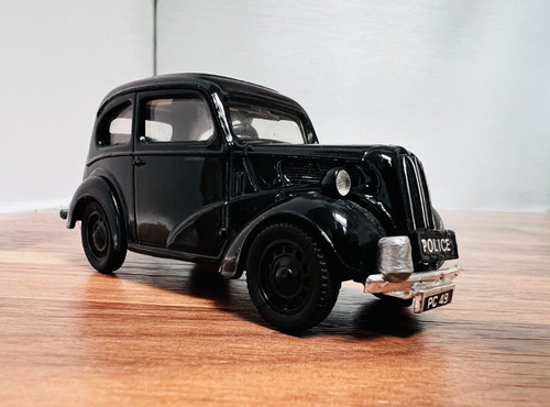 Corgi police ford popular 103e - police,