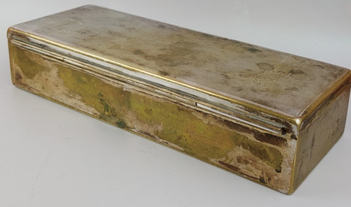 Vintage cigarette tin - cigarette, state