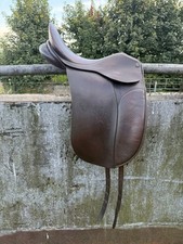GFS Brown Showing Dressage Saddle Medium Hunter 17 inch