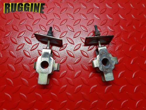 Swingarm chain wiper register - chain,