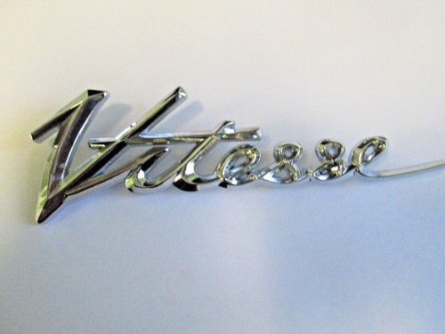Vitesse script badge triumph - badge,