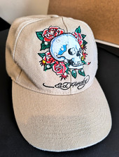 Embroidered Cap Beige Skull