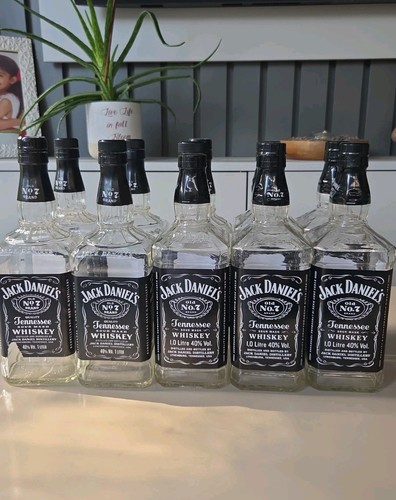 Jack daniels whiskey - x,