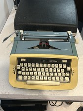 Imperial Safari Vintage Typewriter+Hard Case Keys Sticking  For Parts Or Repair