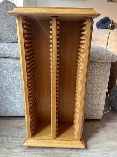 Heavy wooden storage - heavy, cd