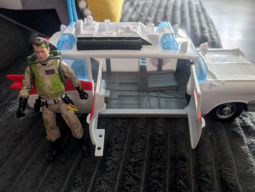 Hasbro ghostbusters car and - hasbro,