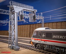 SG3 - Signal Gantry Cantilever